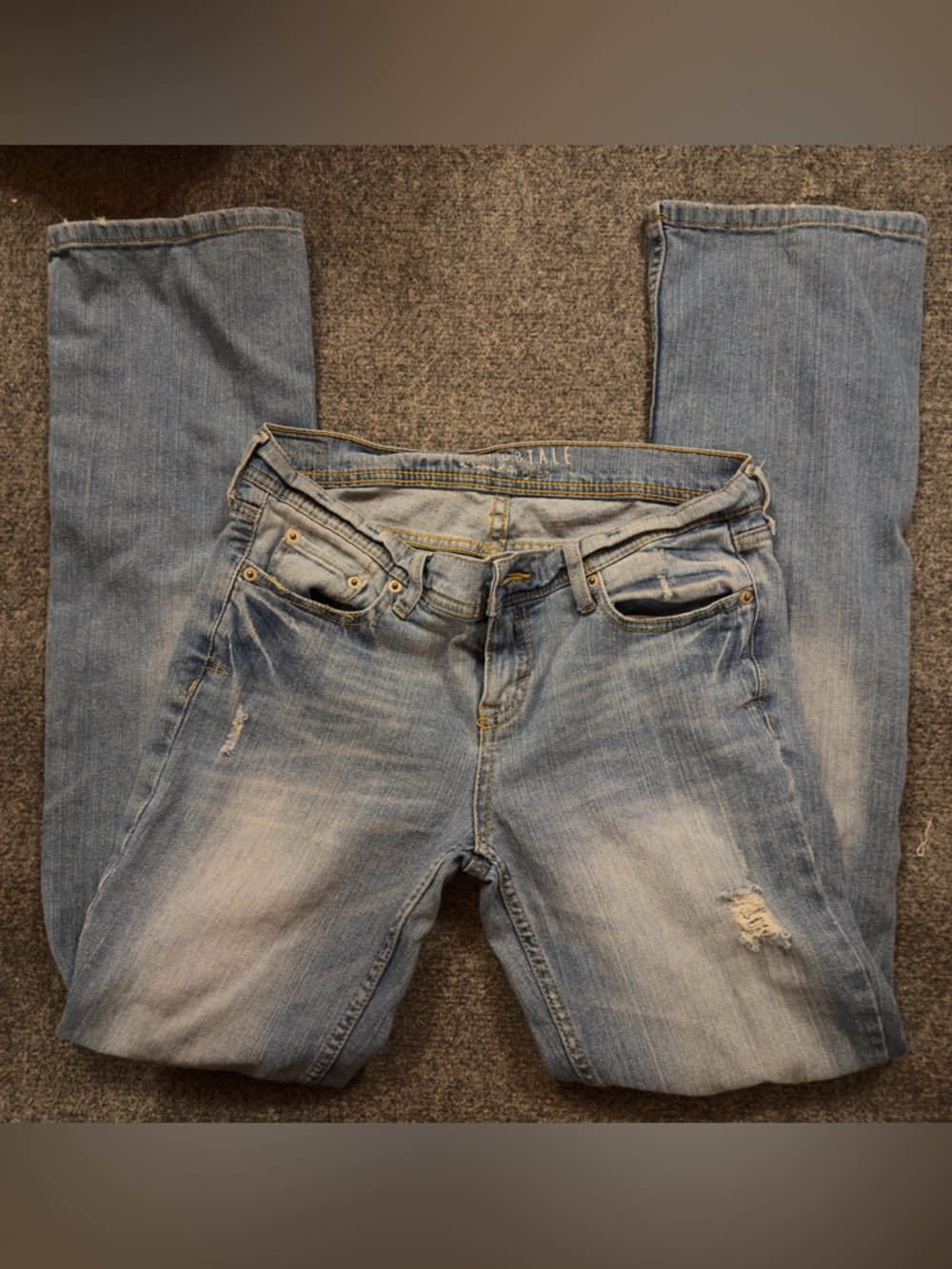Aeropostale Low Rise Slim Fit Bootcut Distressed Jeans Size 6